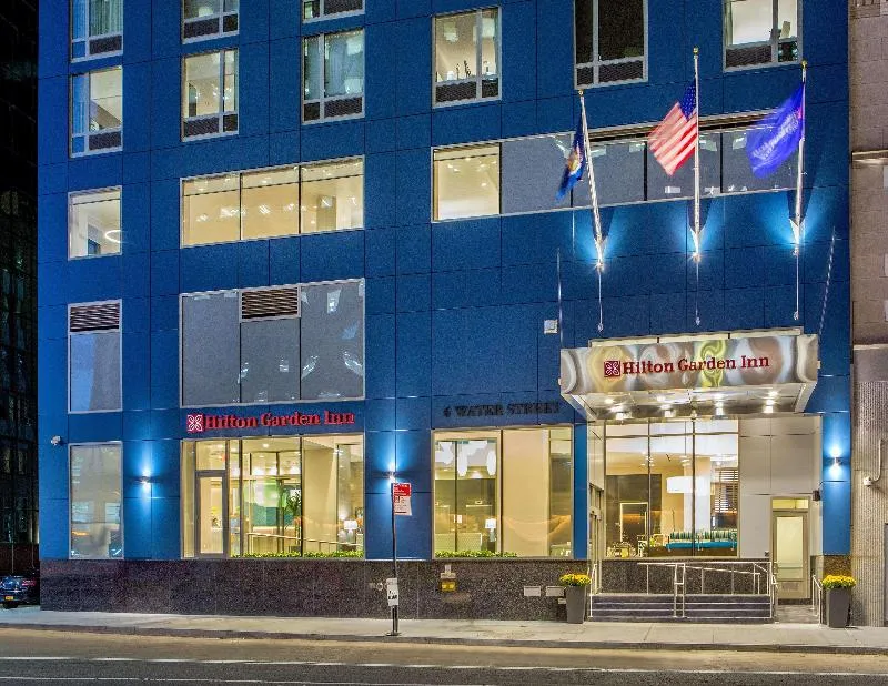 Hilton Garden Inn NYC Financial Center/Manhattan D avatar
