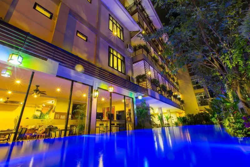 Chiang Mai Waroros Boutique Hotel avatar