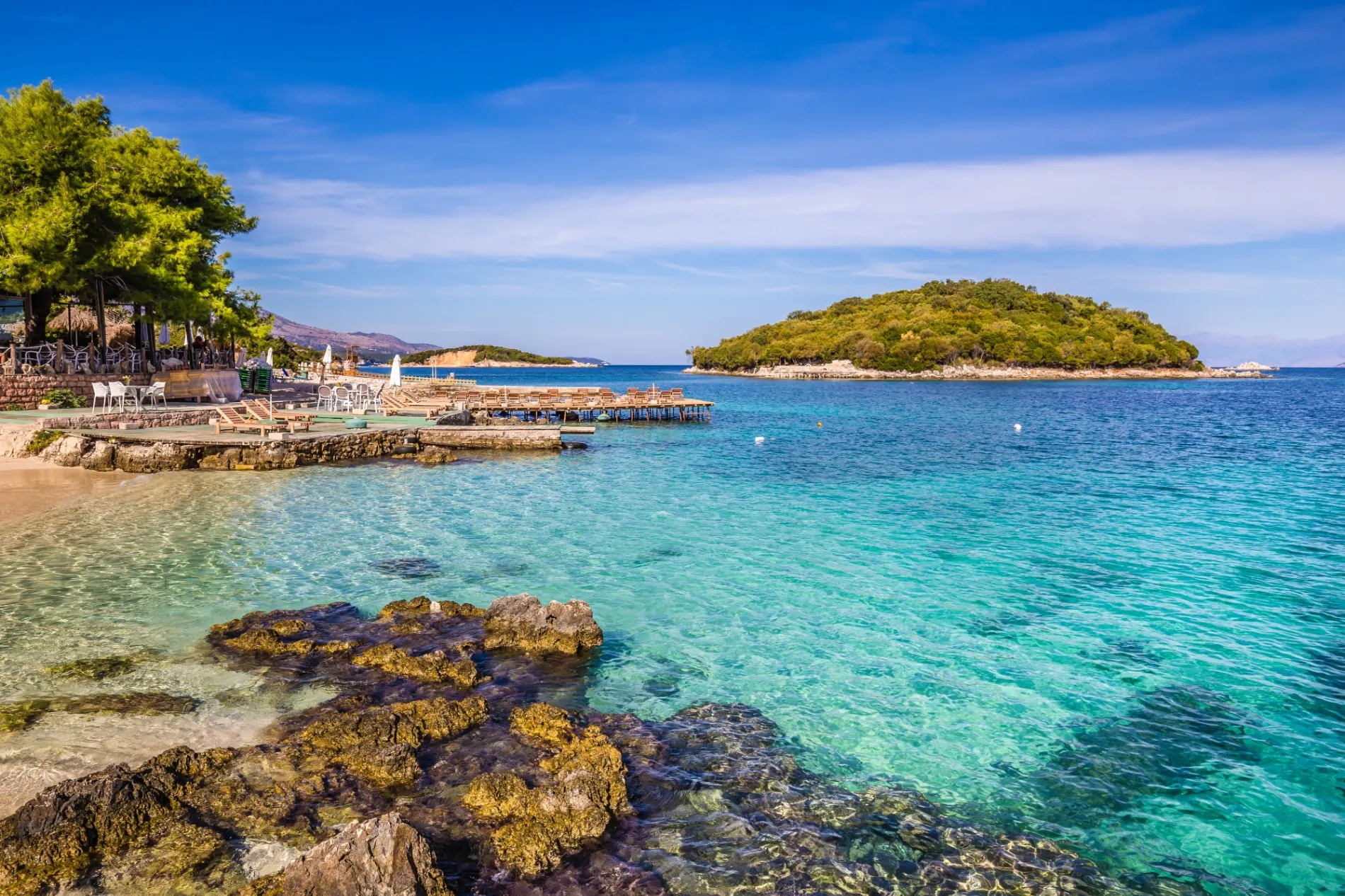 Riviera Albanesa y Corfu: Playas, relax y cultura en 8 días hero image