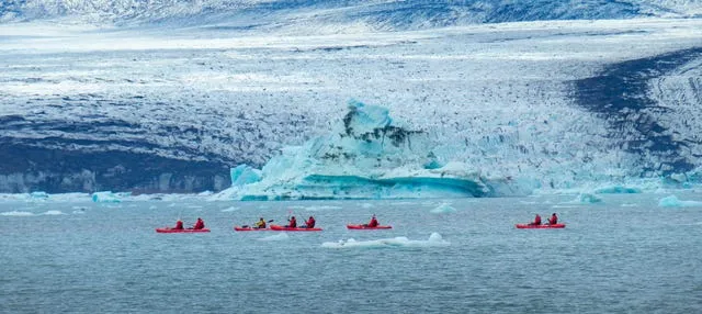 Tour en kayak por la laguna glaciar Jökulsárlón