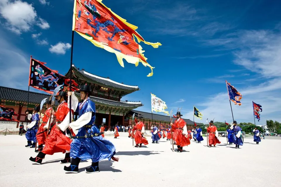 Palacio de Gyeongbok, Pueblo de Bukchon y Excursión a Gwangjang