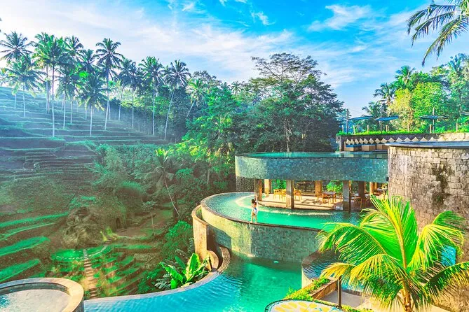 Entrada a Cretya Ubud