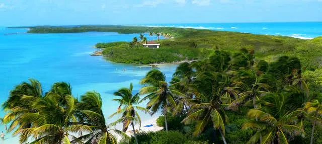 Excursión a Isla Contoy e Isla Mujeres