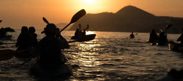 Tour en kayak al atardecer