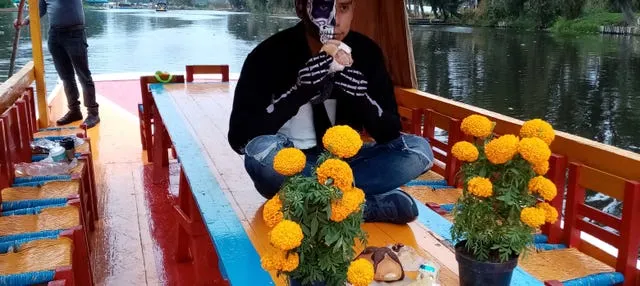 Tour del Día de Muertos por Xochimilco y el Museo Anahuacalli