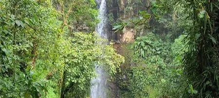 Senderismo por las Cascadas Escondidas
