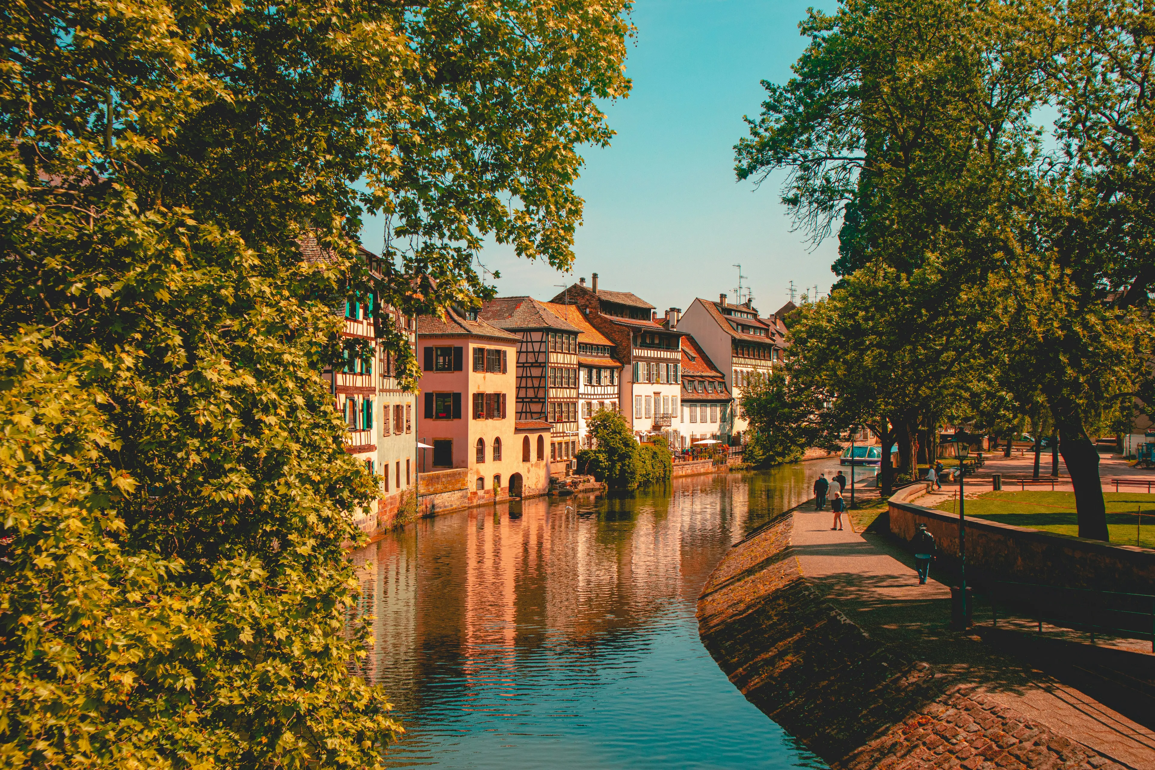 Traslados en tren ida y vuelta desde Colmar + Tour privado por Estrasburgo