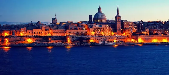 Tour nocturno por Malta