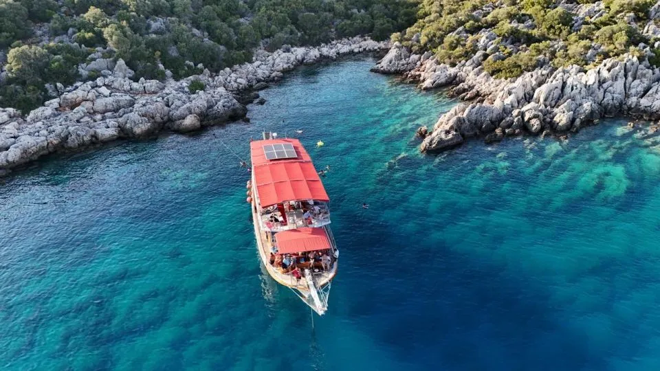 Tour en barco por la Ciudad Hundida y la Isla de Kekova