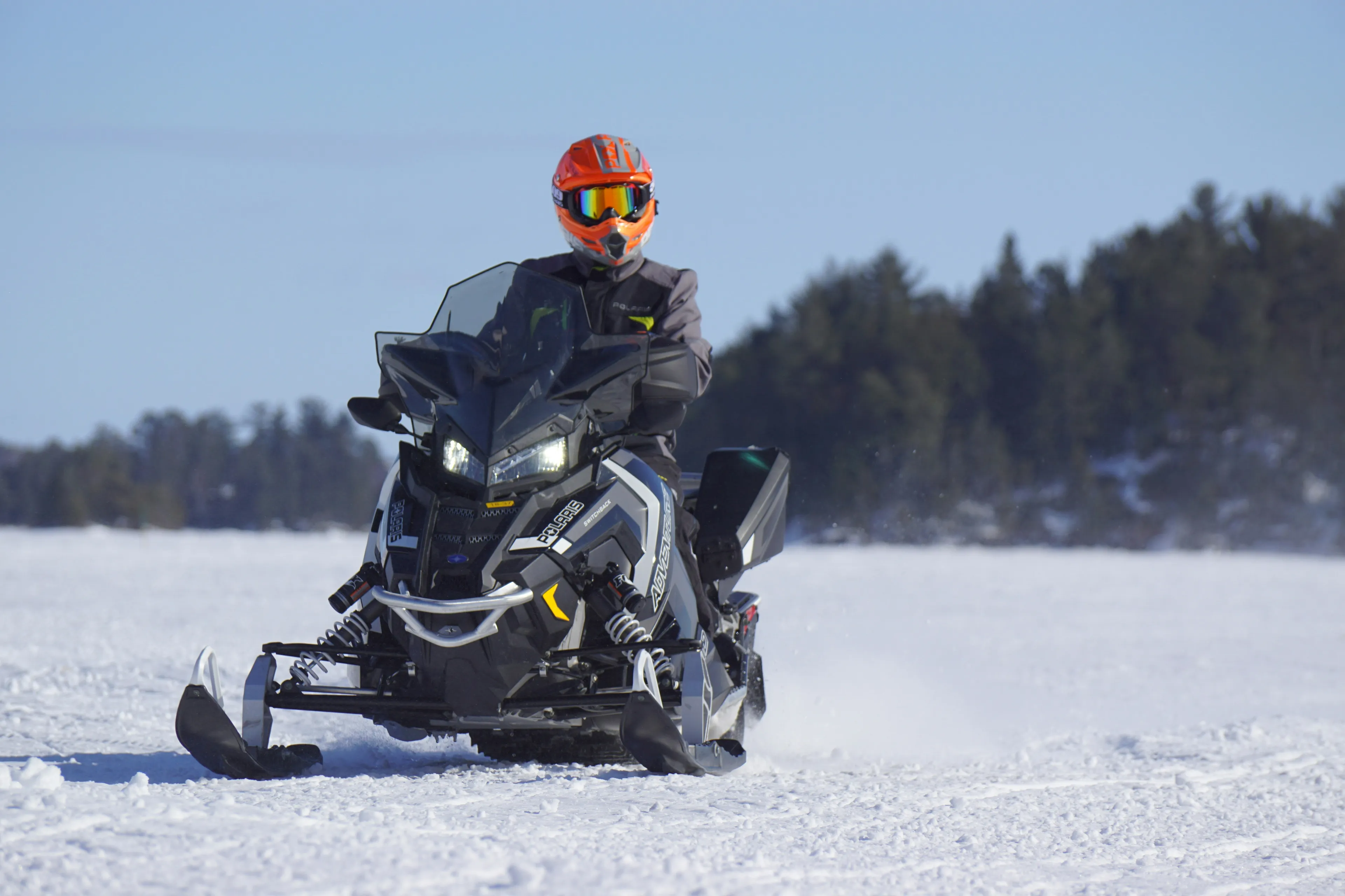 Paseo en moto de nieve por Luleå