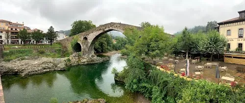 Cangas de Onís hero image