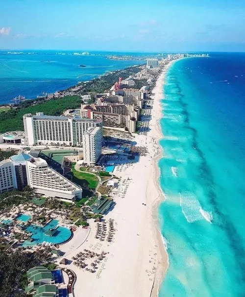 Cancún hero image
