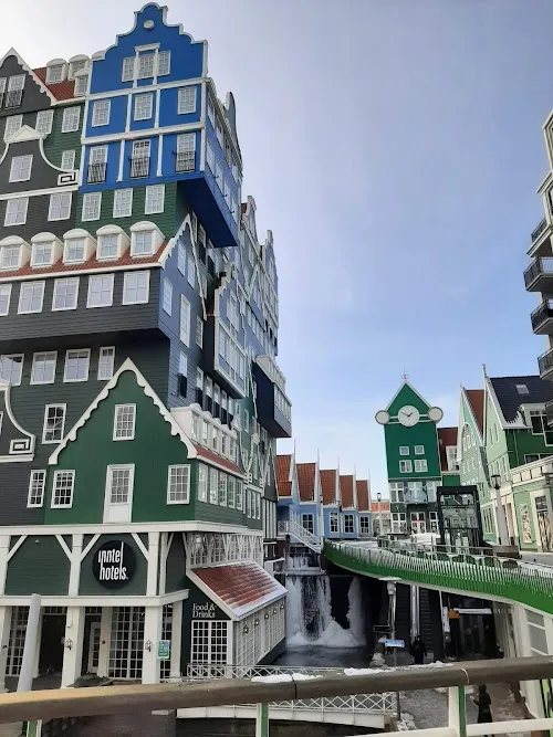 Zaandam hero image