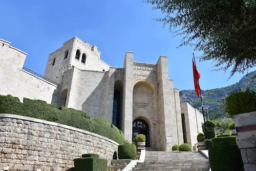 Museo Histórico Nacional Gjergj Kastrioti Skanderbeg