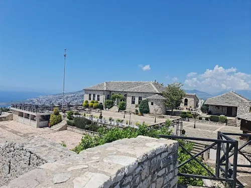 Castillo de Lëkurësi