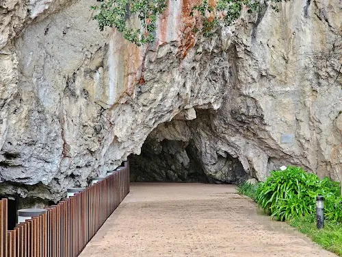 Cueva de Tito Bustillo
