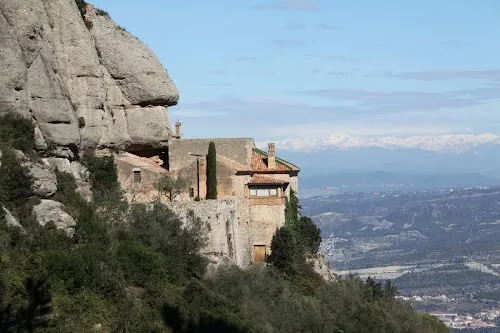 Santa Cueva de Montserrat