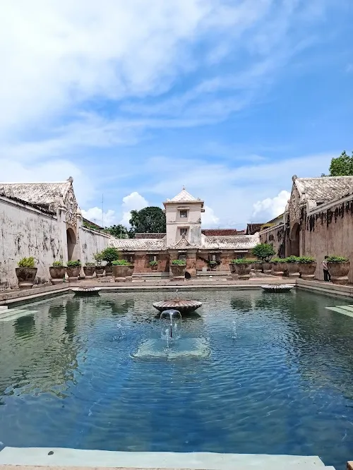Castillo de Agua Taman Sari