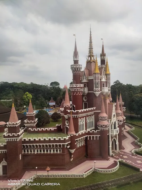 Parque en miniatura de Indonesia hermoso