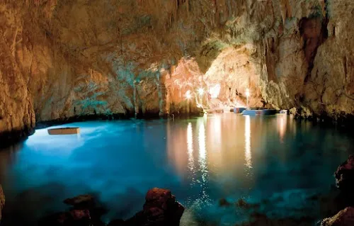 Gruta de Esmeralda