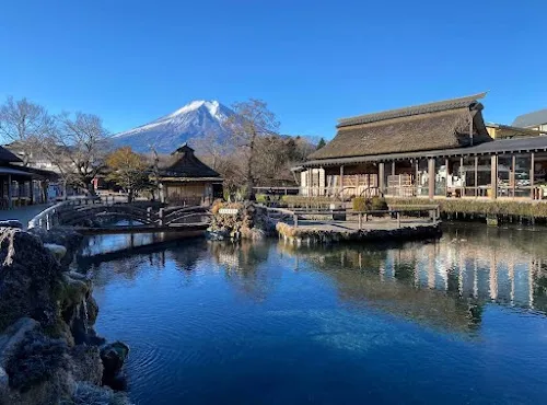 Oshino Hakkai