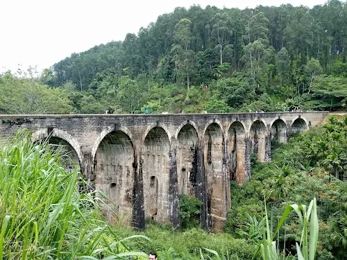 Puente de los Nueve Arcos