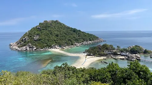 Isla Nang Yuan
