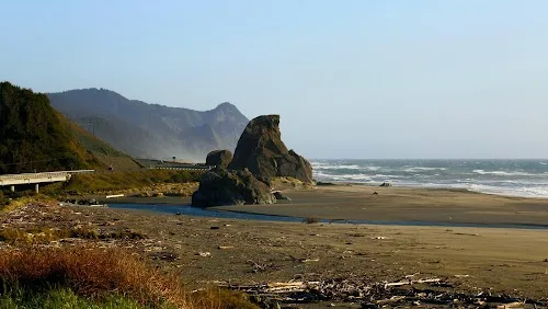 Rocas Besándose