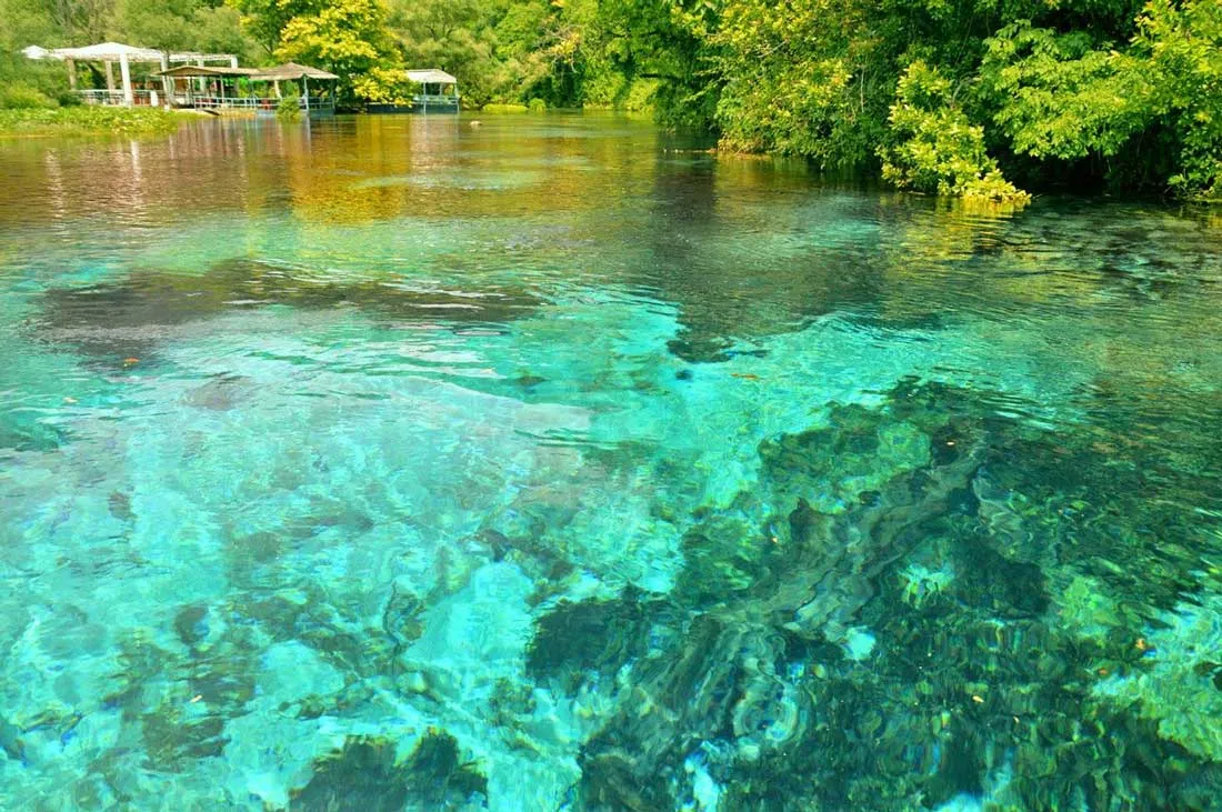El ojo azul