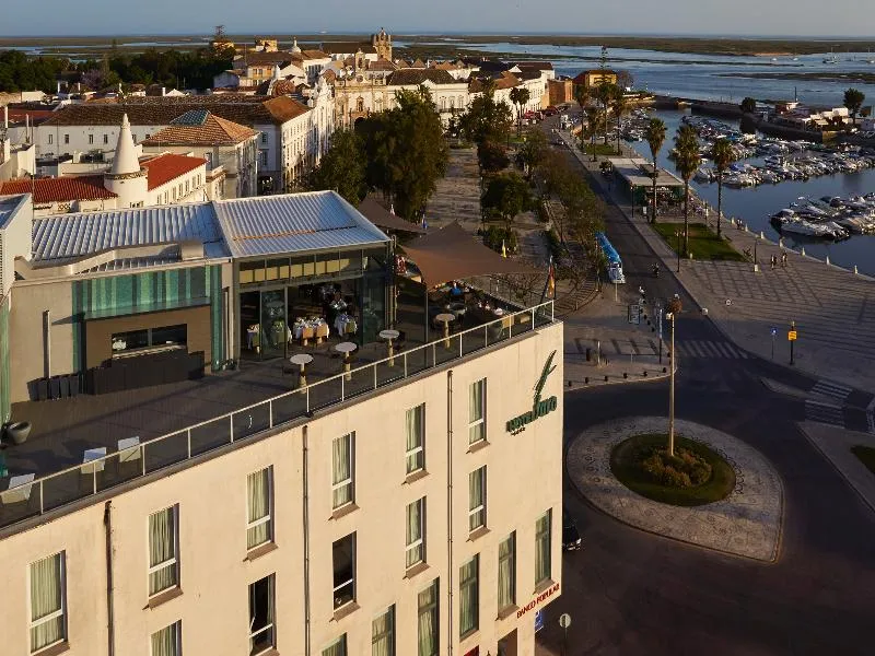 Faro & Beach Club