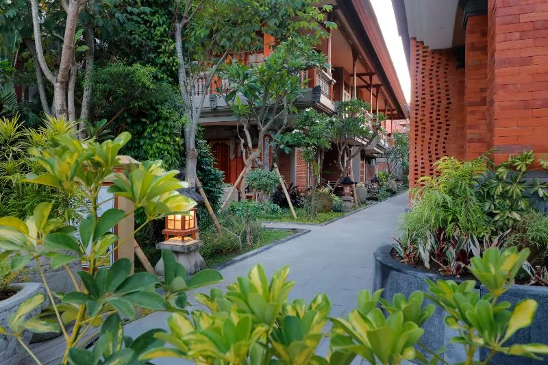 Adi Dharma Hotel Legian