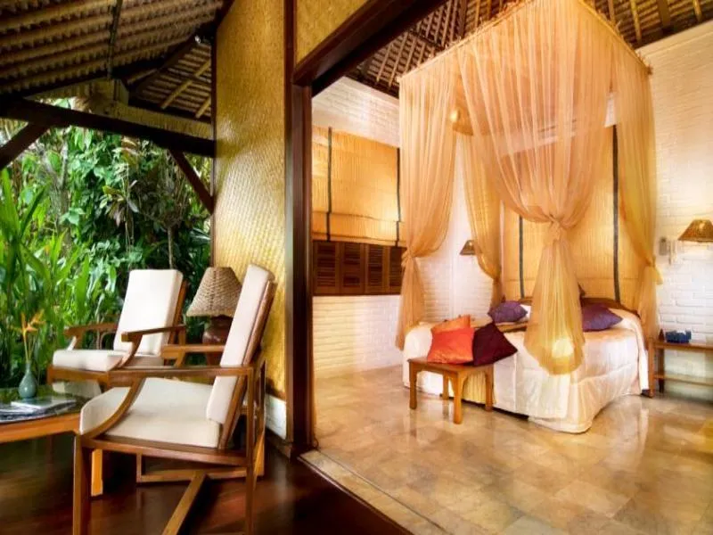 The Watergarden Hotel