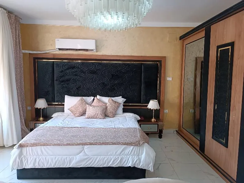Indiana Hotel Cairo
