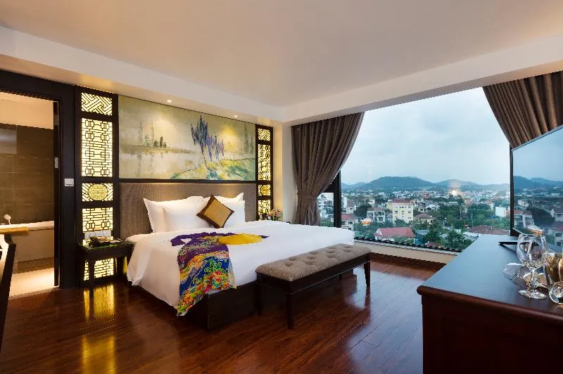 Thanh Lich Royal Boutique Hotel