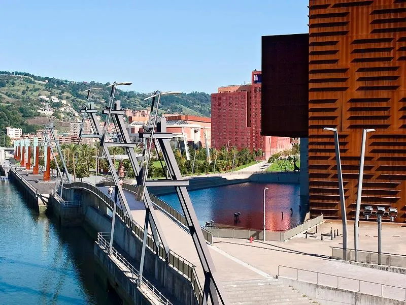 Ibis Bilbao Centro