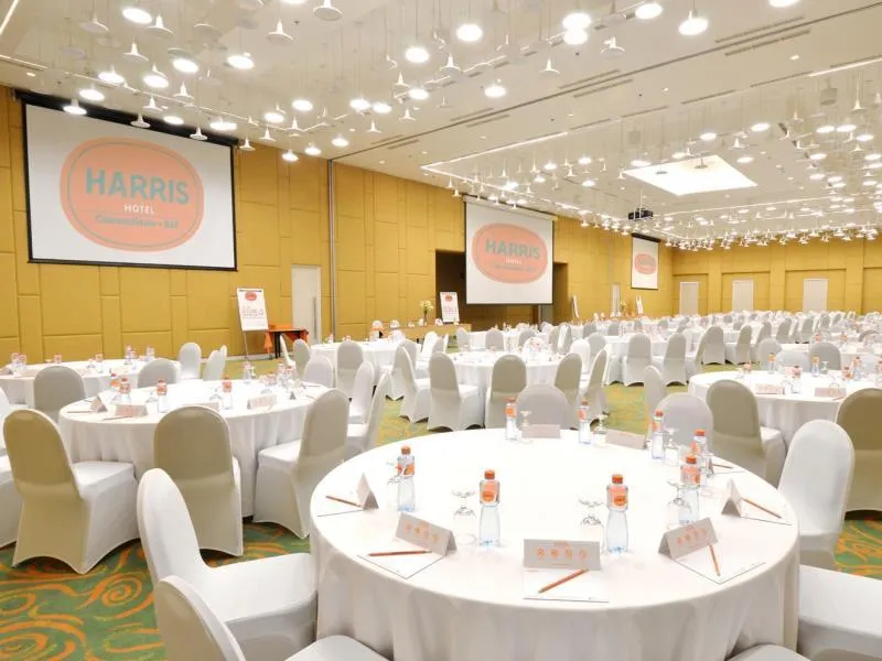 HARRIS Hotel and Conventions Denpasar Bali