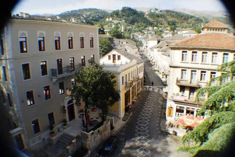 Hotel Argjiro