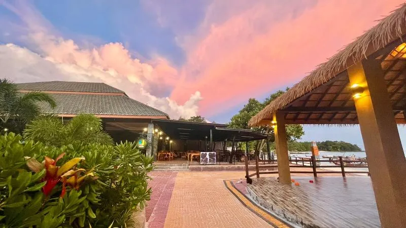U Rip Resort