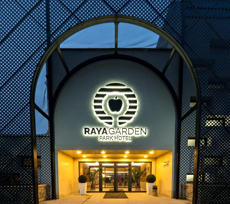 Park Hotel Raya Garden