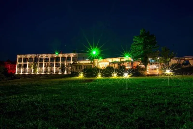 Park Hotel Raya Garden