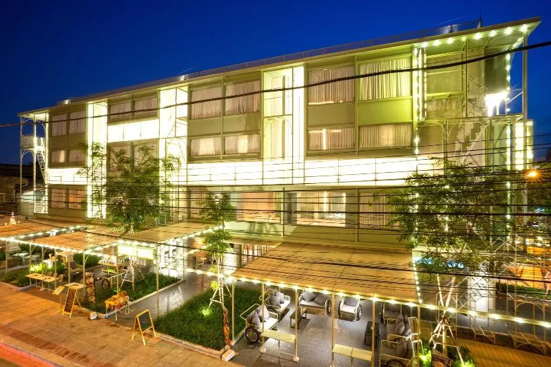Samsen Street Hotel (SHA Extra+)